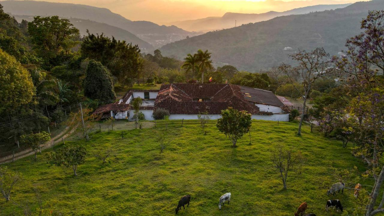 Albergue La Hacienda San Gil Exterior foto